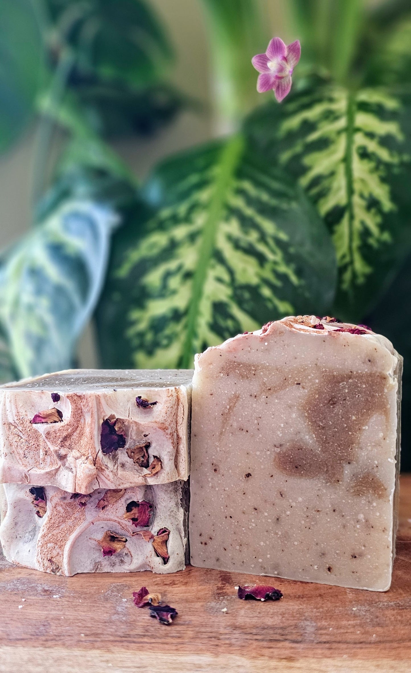 Rosewood Vanilla Exfoliating Soap Bar